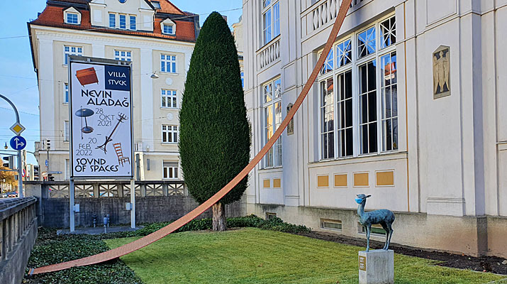 Ausstellung von Nevin Aladağ im Museum Villa Stuck in München