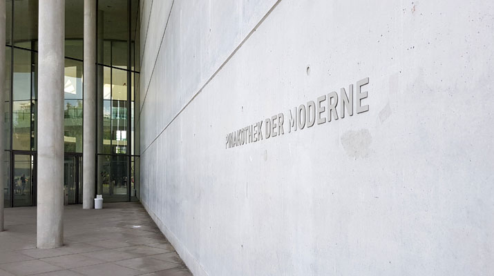 Ausstellung "Mix and Match" in der Pinakothek der Moderne in München