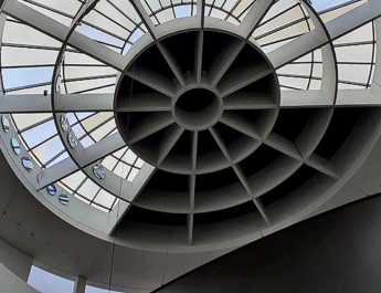 Olafur Eliasson Installation Sonnenenergie 22 in der Pinakothek der Moderne in München