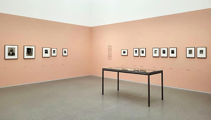 Ausstellung Friedrich Seidenstücker Leben in der Stadt in der Pinakothek der Moderne in München