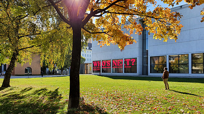 Ausstellung Alfred Erhardt in der Pinakothek der Moderne in München