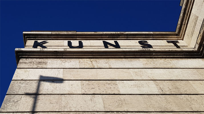 Ausstellung von Shu Lea Cheang im Haus der Kunst in München