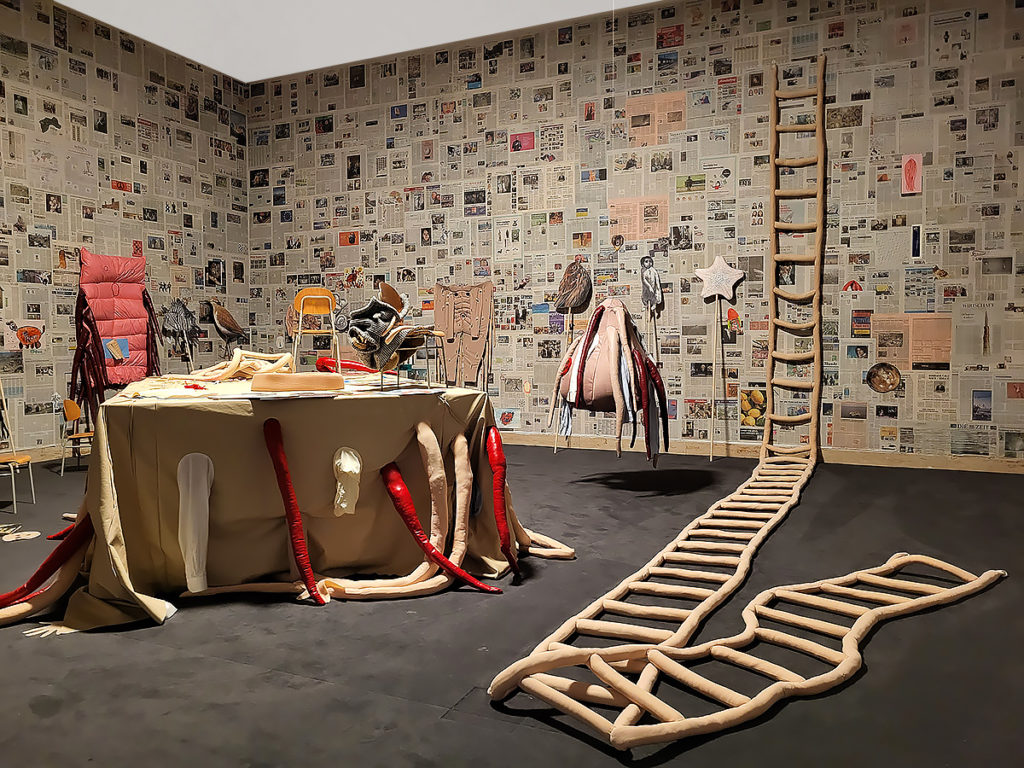 Begehbare Installation in der Ausstellung "Für Kinder" im Haus der Kunst in München
