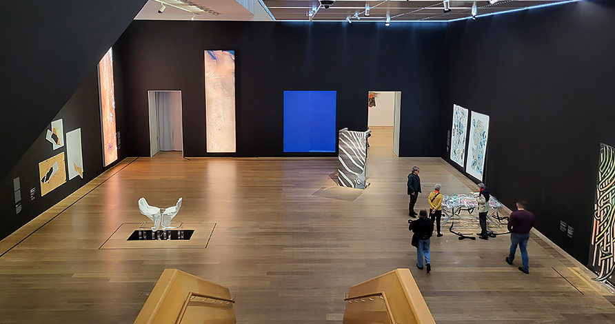 Ausstellung Long Story Short - Eine Kunstgeschichte aus der Sammlung Brandhorst von den 1960er-Jahren bis zur Gegenwart im Museum Brandhorst in München